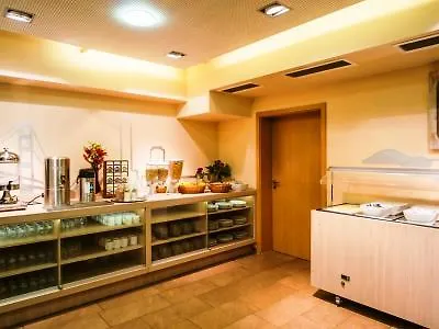 Smart Stay - Hostel Munich City 0*,